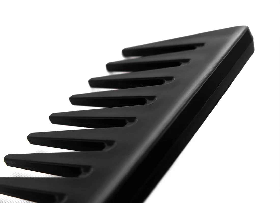 WigIsFashion Wide Tooth Comb - Image 4