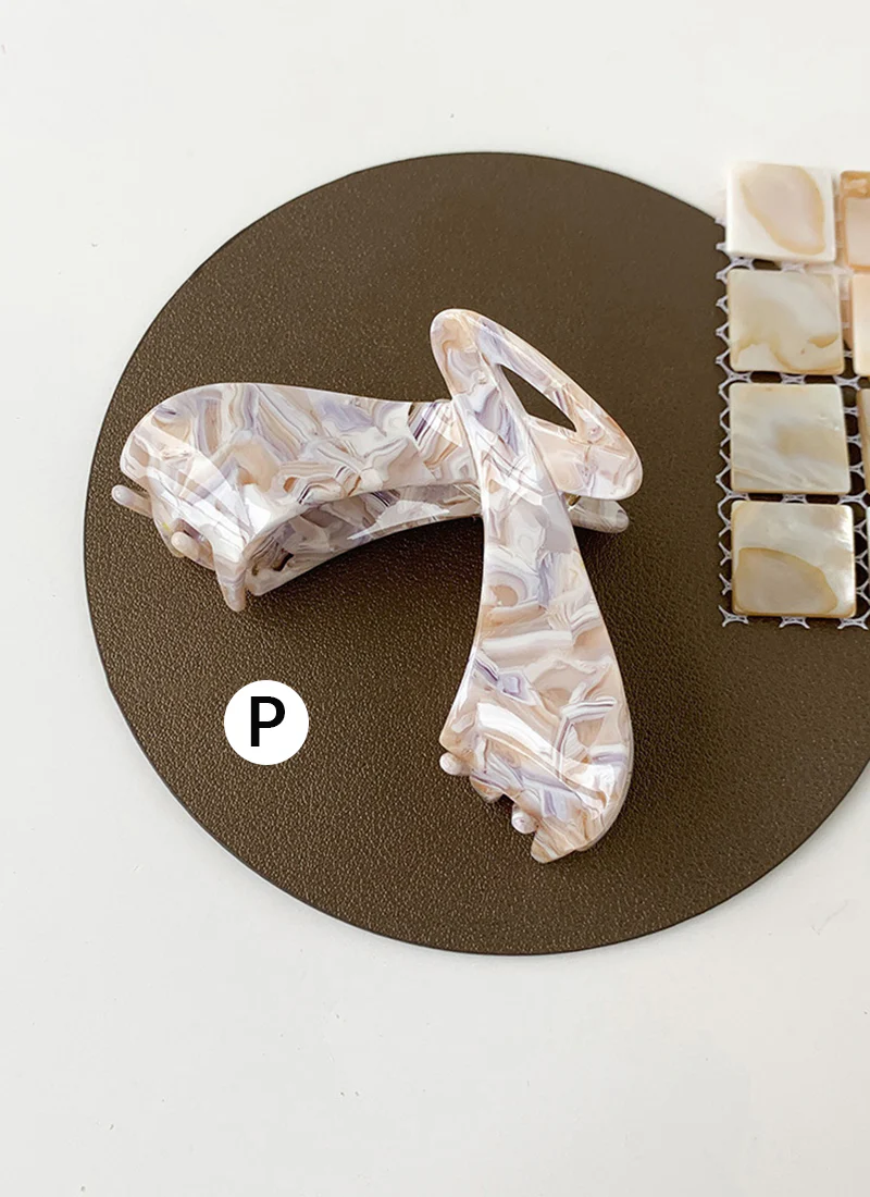 Shark Hair Claw - Image 17