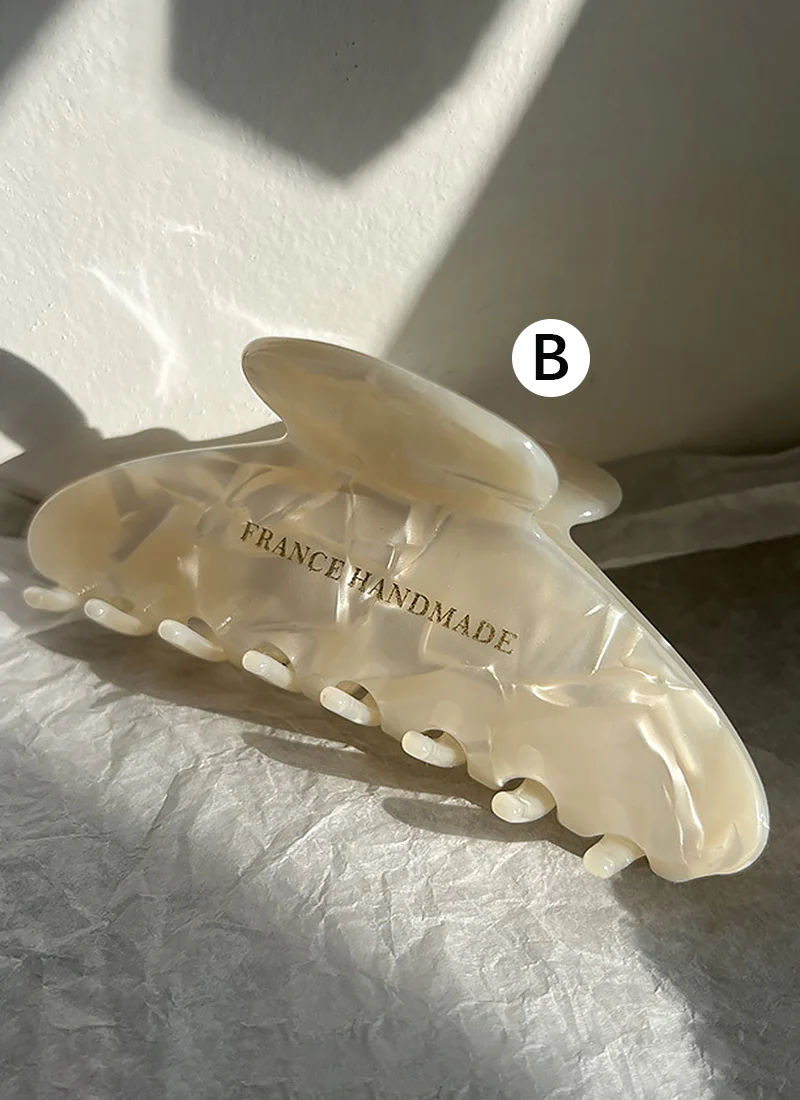 Shark Hair Claw - Image 3